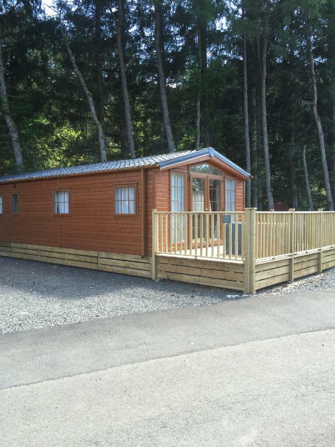 Lewis Lodge Perth Exterior foto